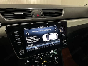 Skoda Superb - imagine 17