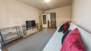 Apartament 3 camere decomandat, etaj intermediar, zona Magheru  - imagine 2