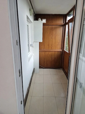 Apartament 2 camere decomandat -spatios ,balcon inchis, zona Sarelui - imagine 8