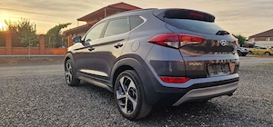 Hyunday Tucson    2.0- 136 C.P. - imagine 4