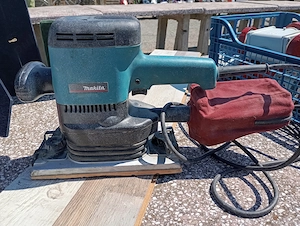 Makita profesional sleufitor lemne