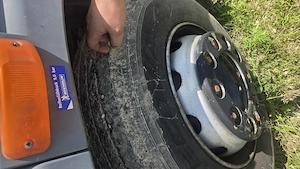 Vând doua ansambluri capete tractor si semiremorci frig si prelata - imagine 7