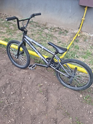 vând BMX 360 