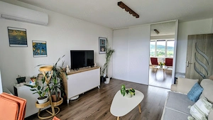 Apartament cu 2 camere, complet utilat și renovat, cu vedere panoramică, de închiriat - imagine 4