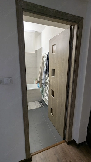 Apartament cu 2 camere, complet utilat și renovat, cu vedere panoramică, de închiriat - imagine 10
