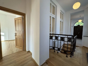 Cladire D+P, Sc=141 mp, teren = 1000 mp, zona centrala - str. Pitesti - imagine 13