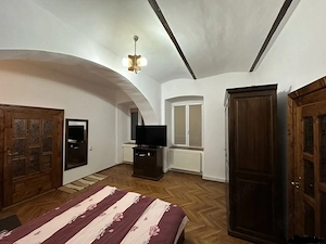 Apartament 3 camere semidecomandate, Central - imagine 3