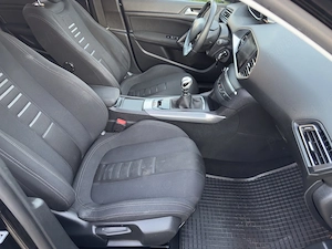 Peugeot 308 benzina 130cp - imagine 9