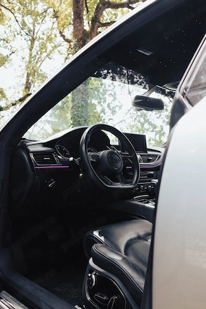 Vând Audi a7 sau schimb cu BMW e60 doar motor se 2.0 și automat plus diferența.! - imagine 5