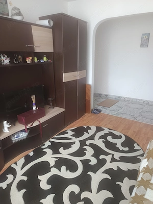Vând apartament - imagine 2