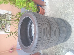 Anvelope vara Hankook 245x40R18 2020 stare f.bună 