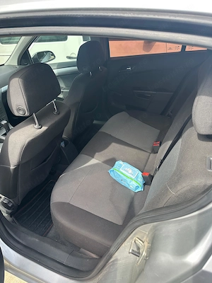 De vanzare Opel Astra H, 1.4 Benzina, 90 CP - 2005, Rulaj 242.000 km - imagine 5