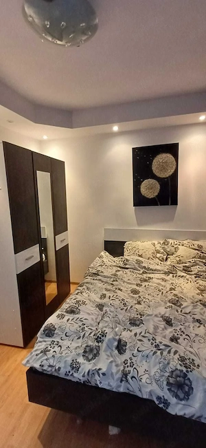 Garsoniera de vanzare, et 1, zona UMT - imagine 2