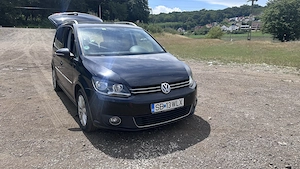 Vând Volkswagen Touran - imagine 10
