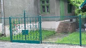 casa 4 camere sasca montana