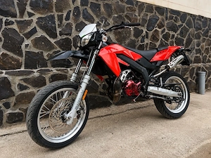 Aprilia SX 50cc ( nu Derbi , Rieju , Beta , KTM ) - imagine 4