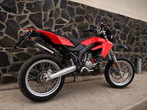 Aprilia SX 50cc ( nu Derbi , Rieju , Beta , KTM ) - imagine 5