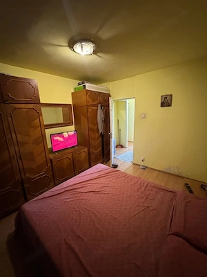 Apartament 3 camere decomandate, et 4 , Craiovita Noua - imagine 3