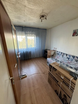 Apartament 3 camere decomandate, et 4 , Craiovita Noua - imagine 4