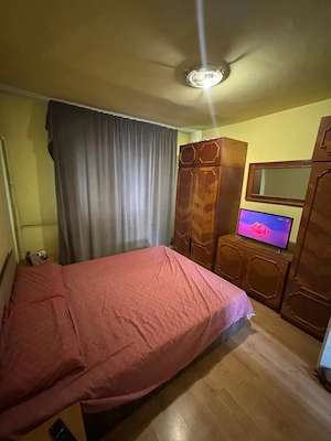 Apartament 3 camere decomandate, et 4 , Craiovita Noua - imagine 5