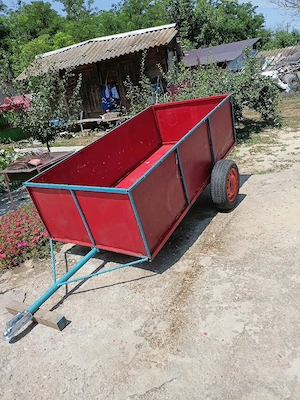Vând remorcuță 