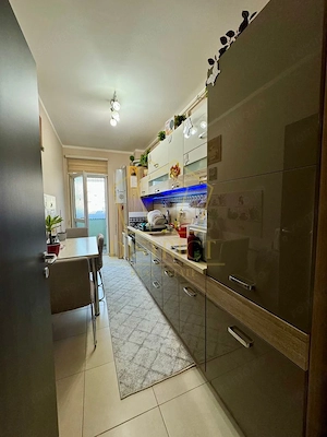 Apartament cu 3 camere mobilat si utilat la parter in Giroc la asfalt. - imagine 11