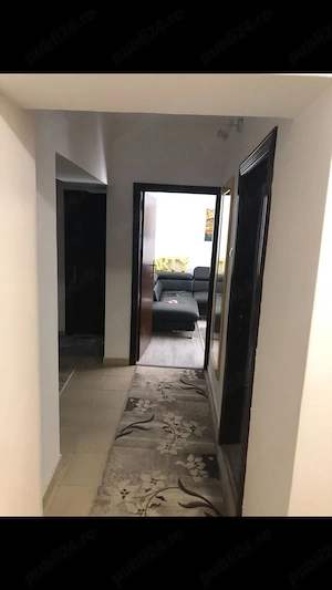 Apartament 4 camere de vanzare Ultracentral Craiova( Mercur) Pret Negociabil - imagine 2