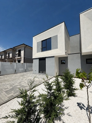 Duplex In Dumbrăvița | 4 camere | 2 băi | Teren 360 mp | Gata de mutat