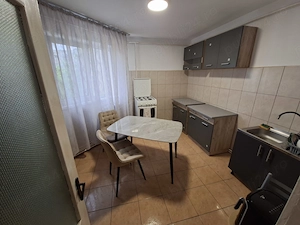 Inchiriez apartament 2 camere decomandate - imagine 2