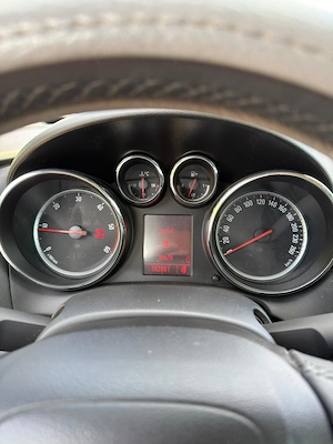 Opel Astra J - imagine 9