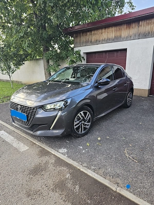 Peugeot 208 benzina