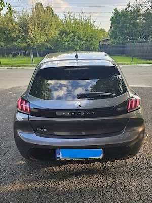 Peugeot 208 benzina - imagine 2