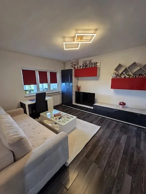 Decamandat 48 m² utili 2 camere, Cl. Bucuresti, Rotonda - imagine 2