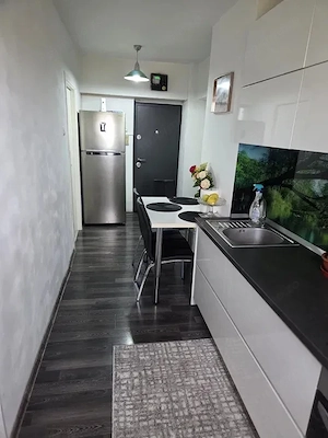Decamandat 48 m² utili 2 camere, Cl. Bucuresti, Rotonda - imagine 6
