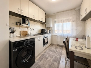 Apartament 3 camere, 75 mp, 2 balcoane, lift, Lido Deva - imagine 3