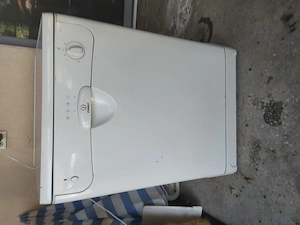 Vand masina de spalat vase Indesit