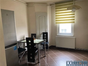 Inchiriere apartament 2 camere zona 7 Noiembrie etaj 1