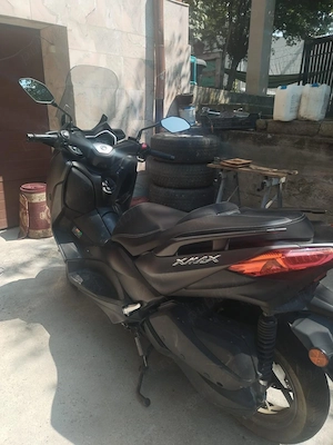 Yamaha XMAX 3  km   Înmatriculat RO   Stare Excelentă - imagine 2