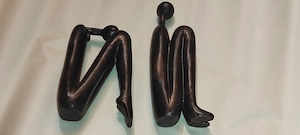 2 statuete decor   suport pt. carti - din rasina impecabile 