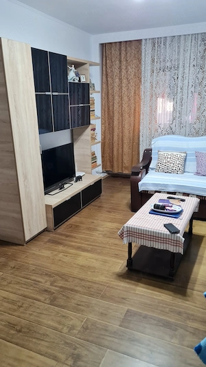 vânzare apartament cu doua camere  - imagine 3