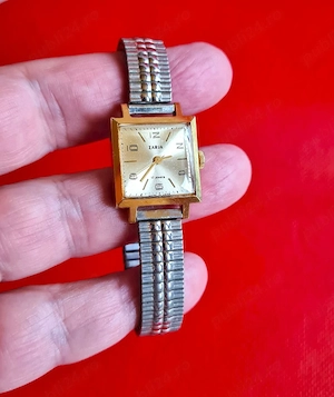 ceas mecanic de damă vintage marca Zarja (Zaria), produs în perioada sovietică (URSS)
