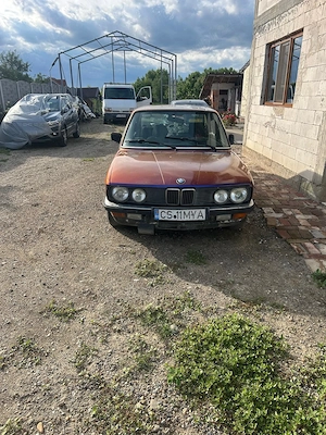 Dezmembrez BMW Seria 5 E28 Clasic (1985) | Motor 2.4 Diesel (524d) | Piese Rare - imagine 3