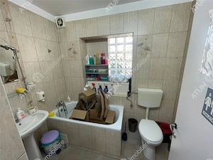 Spatiu comercial vad stradal in zona centrala din Selimbar - imagine 11