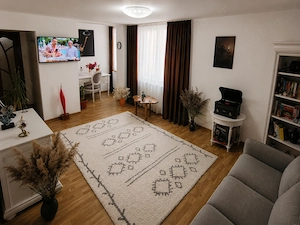 PROPRIETAR- vand ap 2 camere mobilat, cu boxa si loc parcare - imagine 2