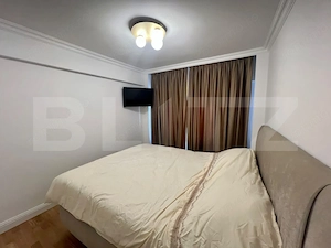 Apartament cu 3 camere, 55 mp, centrala si AC, zona Ultracentral - imagine 6
