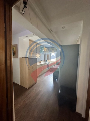 Apartament 3 camere decomandate, zona Lapus - imagine 5