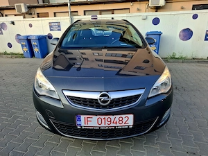 Opel Astra J 1.7 CDTI - RATE de la 540 Lei pe Luna - imagine 2
