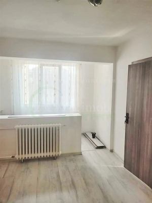 Apartament 3 camere semidecomandat, zona Neagoe Voda - imagine 5