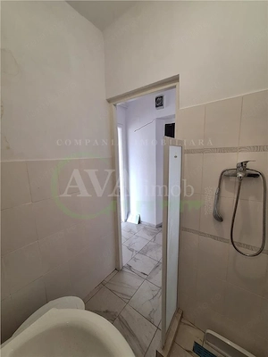 Apartament 2 camere decomandat zona Central - imagine 8