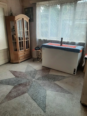 casă cu etaj 996 m2 - imagine 3